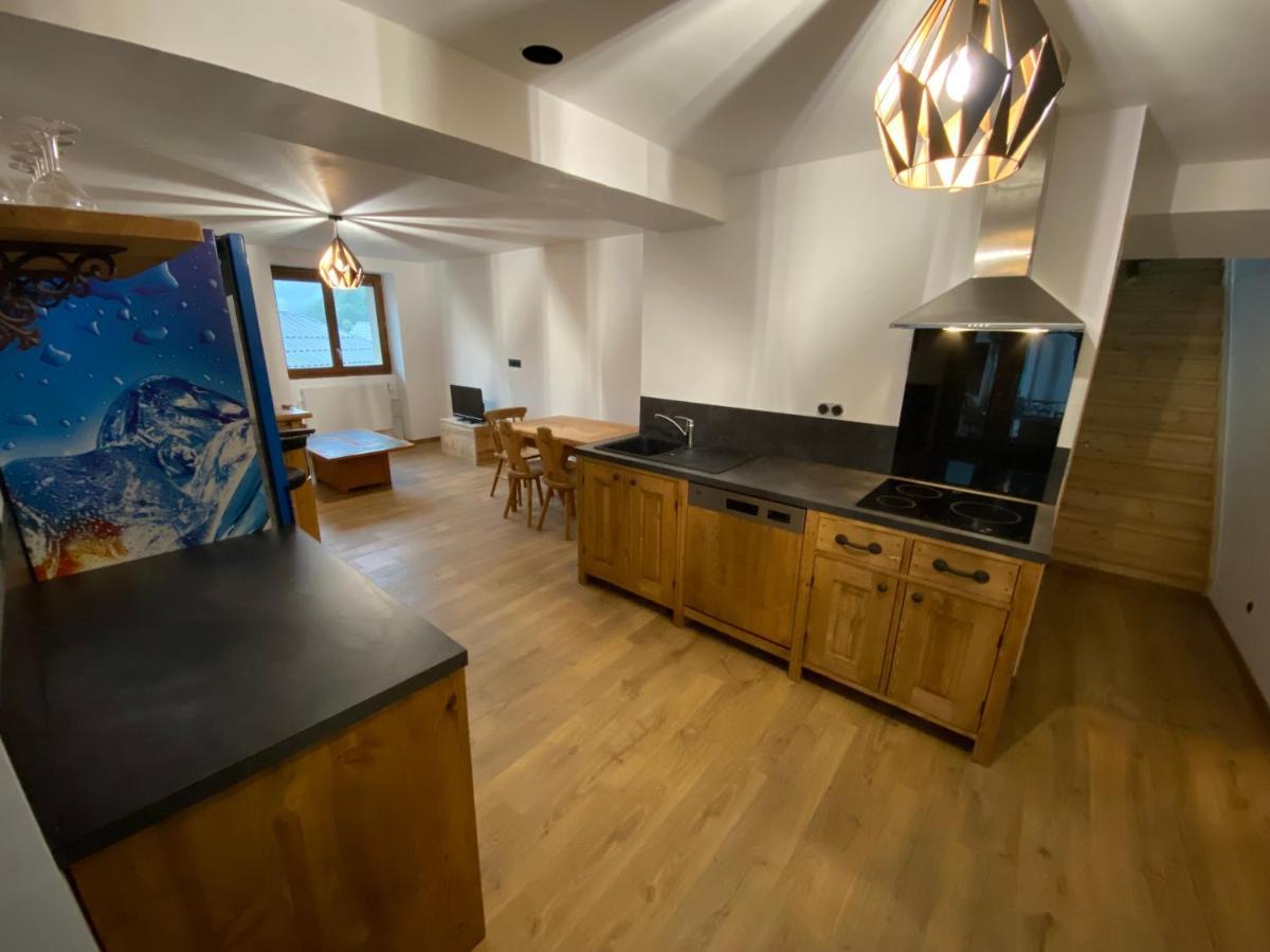 Appartement 75M2 Duplex Au Coeur Du Village De Queige Exteriér fotografie