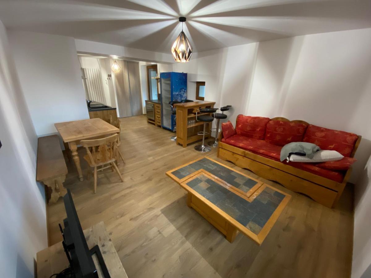 Appartement 75M2 Duplex Au Coeur Du Village De Queige Exteriér fotografie